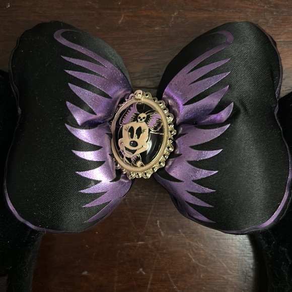 Disneyland Halloween Minnie Ears - Picture 3 of 3